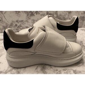 Alexander McQueen Oversized Sneakers Kids 33 D EU 2.5 US White Black‎ New